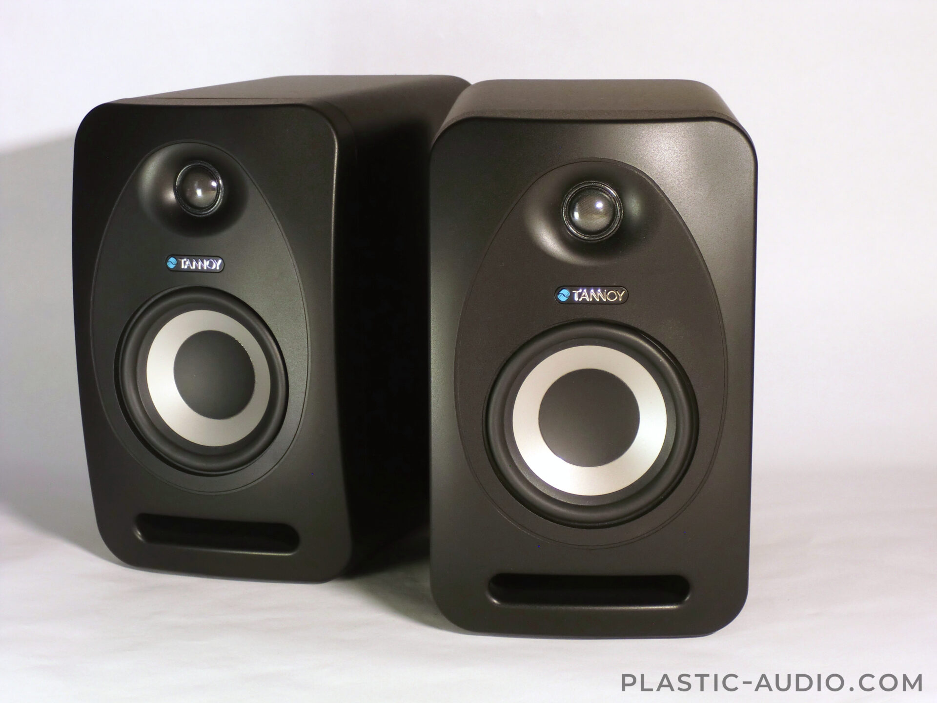 オーディオ機器 アンプ TANNOY REVEAL 402のレビュー：値段以上の音とこだわり。 | Plastic Audio